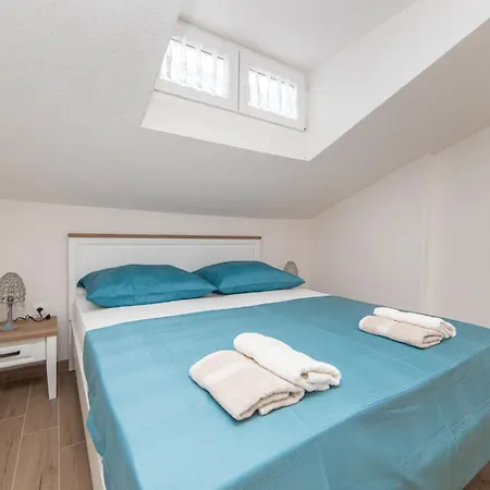Lakeview Apartmán *