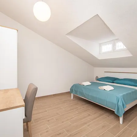 Lakeview Apartmán