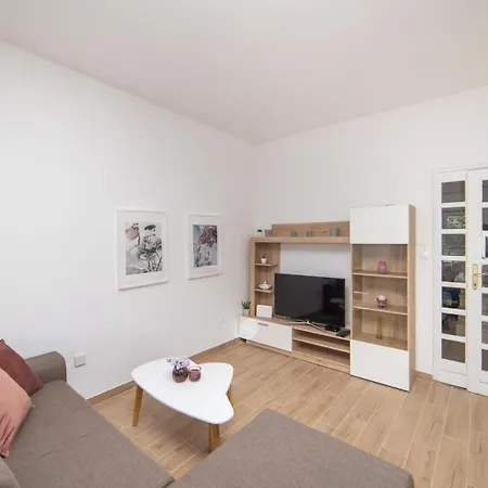 Apartment Lakeview Ploce (Dubrovnik-Neretva)