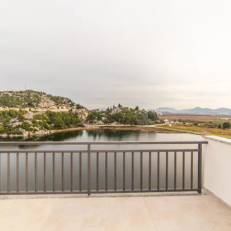 Lakeview * Ploce (Dubrovnik-Neretva)