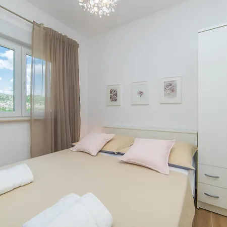 Apartment Lakeview