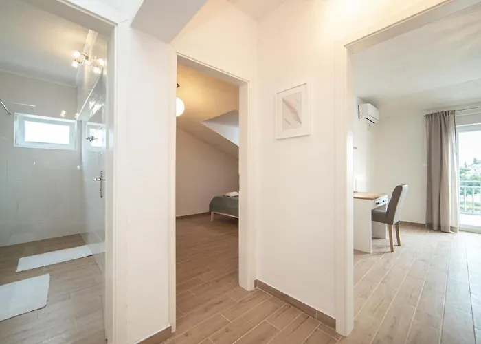 Apartment Lakeview Ploce (Dubrovnik-Neretva)