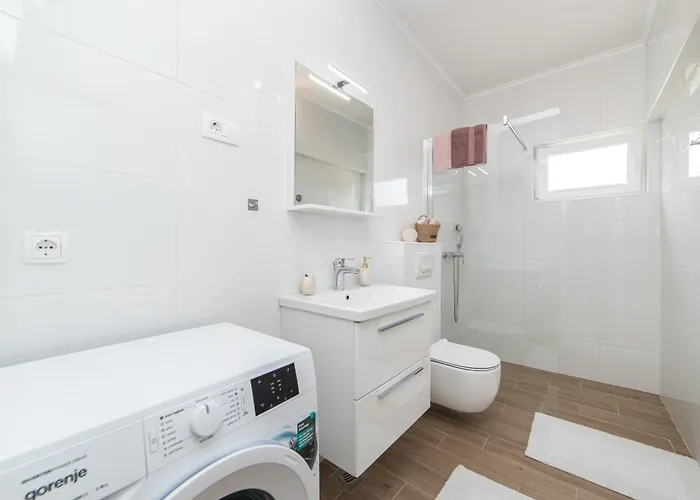 Apartment Lakeview Ploce (Dubrovnik-Neretva)